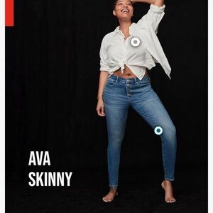 Lucky Brand size 4/27 Mid Rise Crop Ava